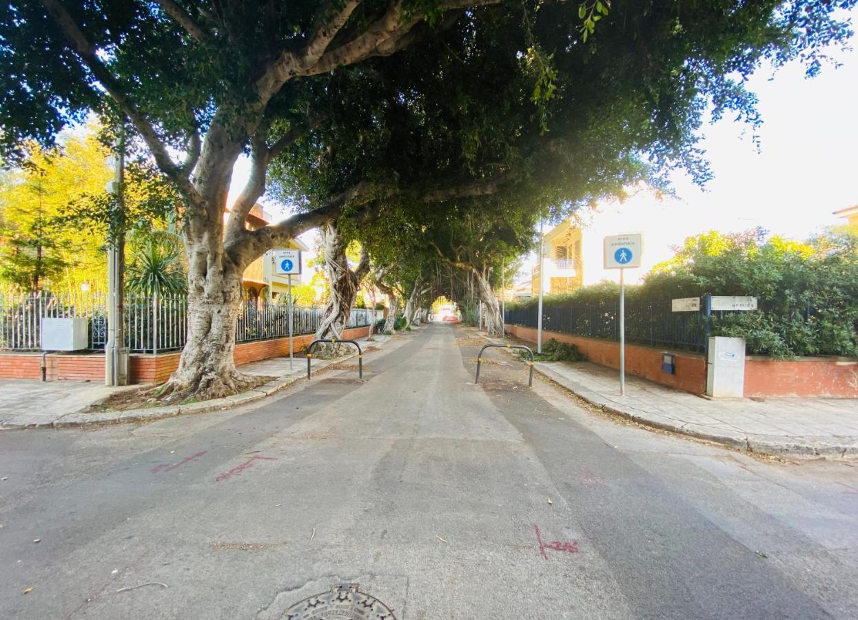 Vila Mondello Beach The House With Green Lawns Exteriér fotografie