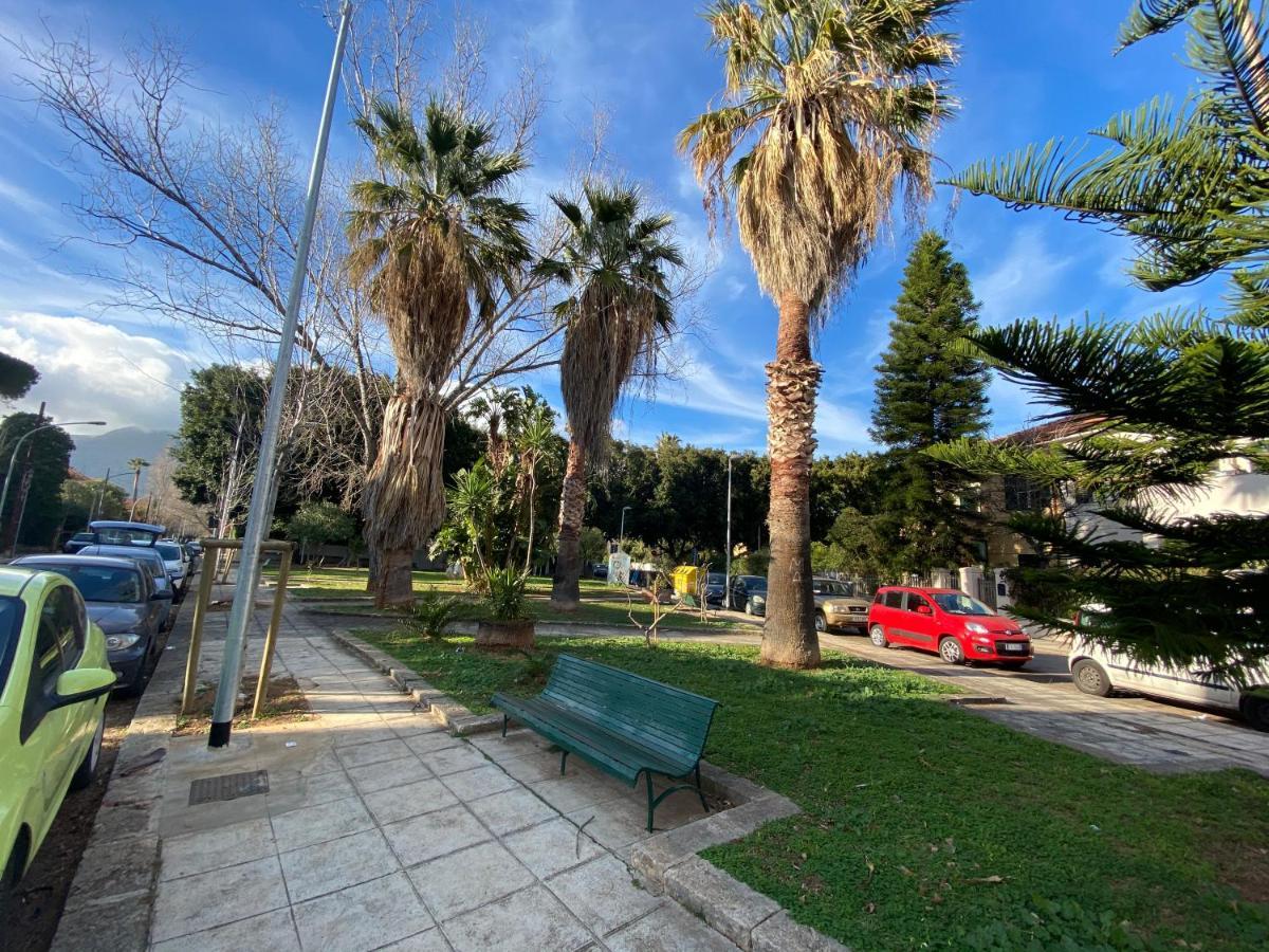 Vila Mondello Beach The House With Green Lawns Exteriér fotografie